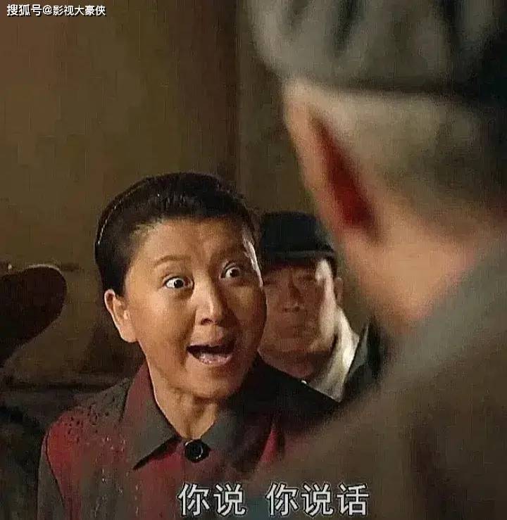 《故乡的泥土》闫学晶携儿子进组，这位星二代出场就让人一言难尽封面图